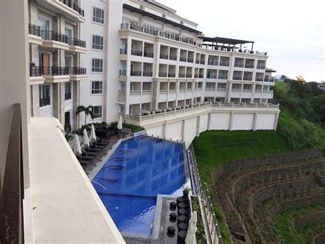 luzon hotels with balconies